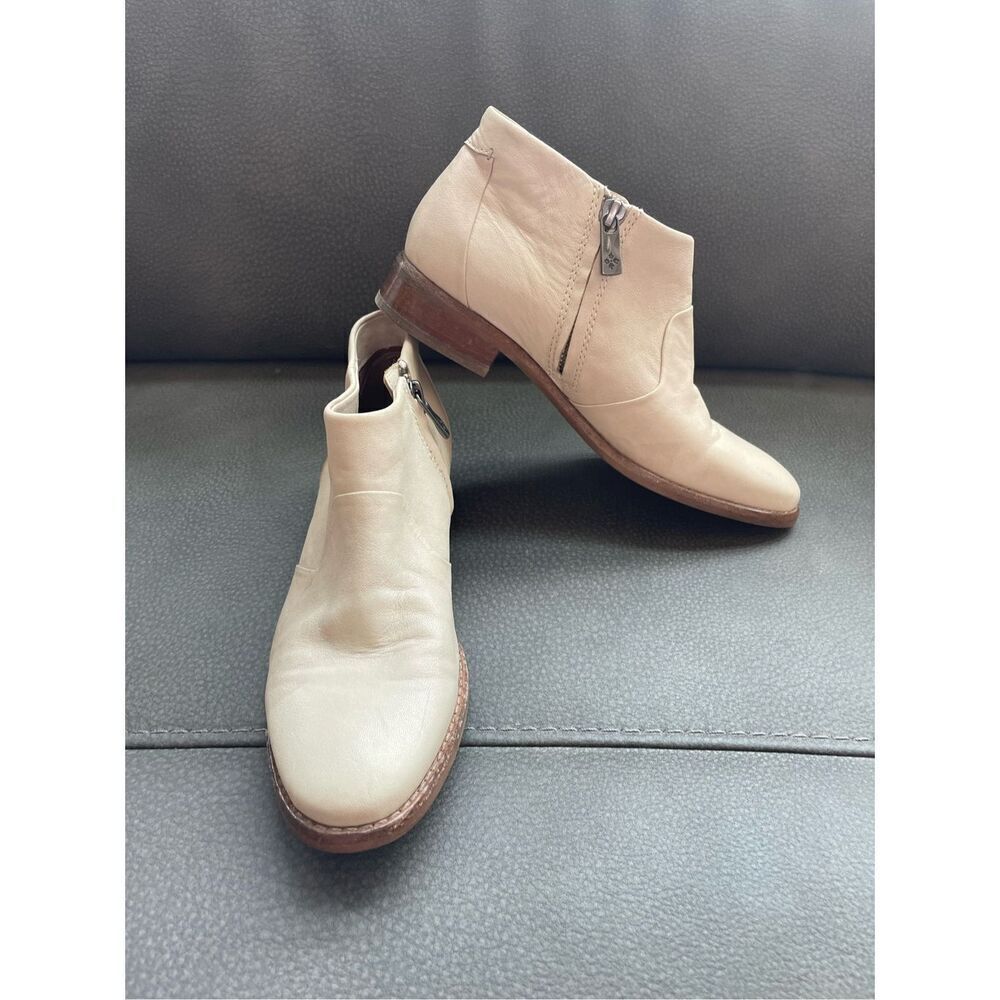 Patricia Nash Carla Women Shoes Ankle Bootie Bone Leather
